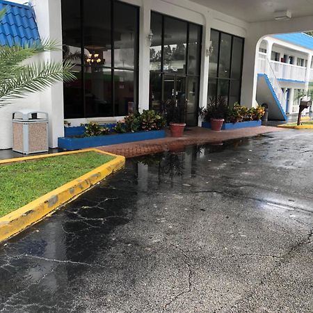 Motel 6-Daytona Beach, Fl - Speedway Buitenkant foto