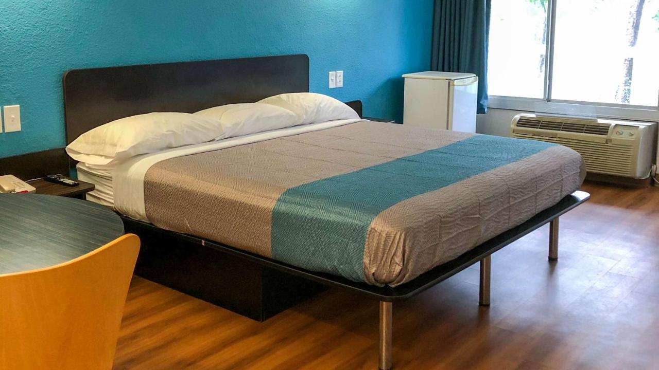 Motel 6-Daytona Beach, Fl - Speedway Buitenkant foto